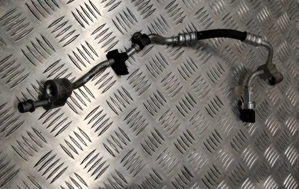 Audi Q7 4L Air conditioning (A/C) pipe/hose 7L6820741