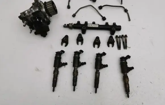 Citroen DS3 Fuel injection system set 0445110340 0445010516 9688499680