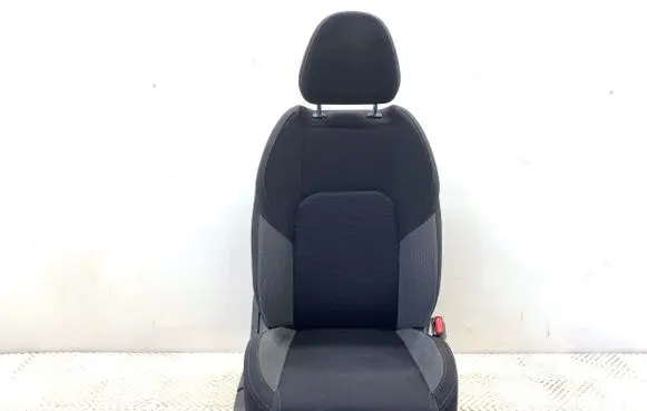 Nissan Qashqai Front passenger seat 