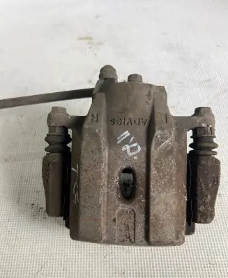 Toyota Prius (XW20) Front brake caliper