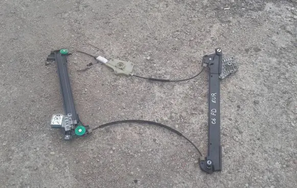 Citroen C6 Front window lifting mechanism without motor