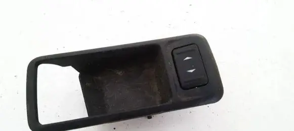 Ford Focus Electric window control switch 3m51226a37adw 3m51-226a37-adw