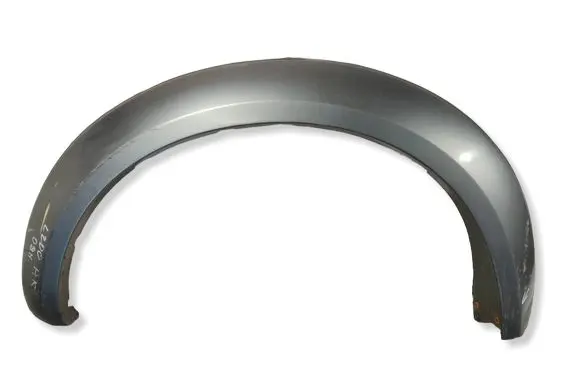 Mitsubishi L200 Front arch trim MN117441