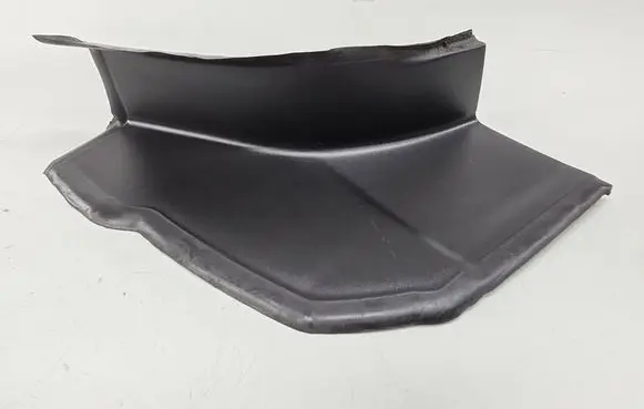 Rear/tail light trim molding