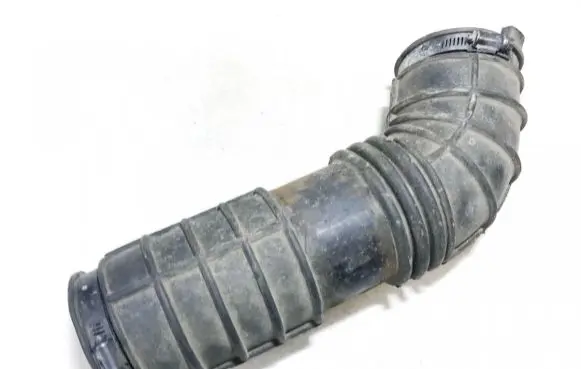 Air intake hose/pipe