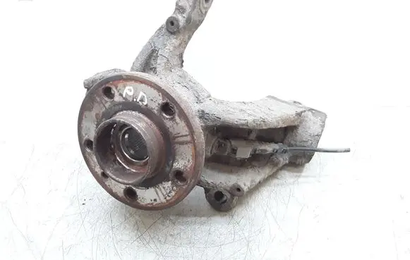 Volvo V70 Front wheel hub spindle knuckle