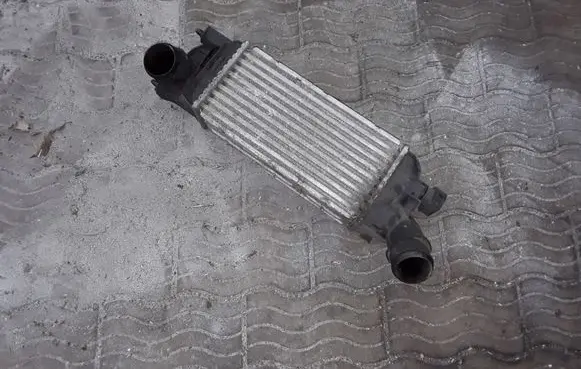 Peugeot 407 Intercooler radiator 9645682880
