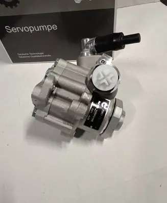Volkswagen Transporter - Caravelle T4 Power steering pump 028145157F 10SKV105 7D0422155A
