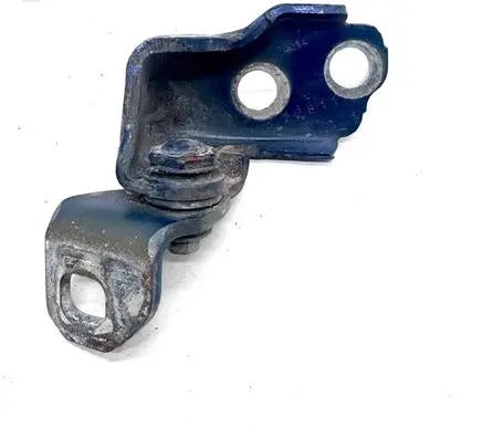 Ford Fusion II Front door lower hinge P001A