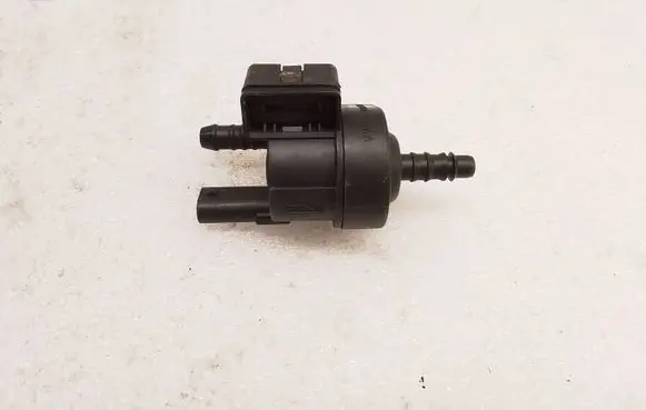 Audi Q7 4L Turbo solenoid valve 06H906517H