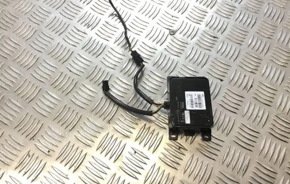 Volkswagen Golf VII Other devices 10R041455 3906689