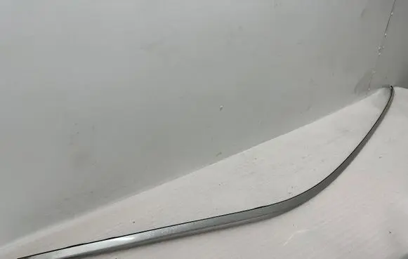 Mercedes-Benz E W210 Roof trim bar molding cover 