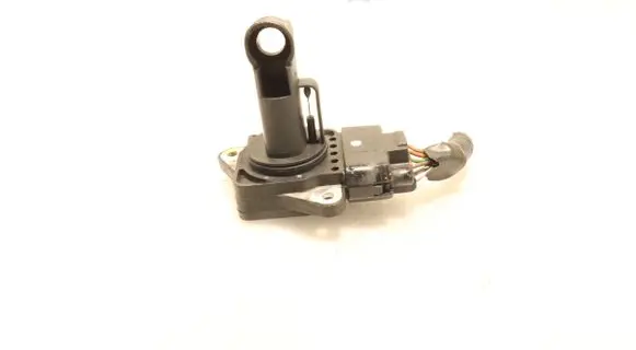 Toyota Corolla Verso E121 Mass air flow meter 2204-0N010