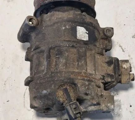 Volkswagen Golf IV Air conditioning (A/C) compressor (pump) 1K0820803F 4471804344 7SEU16C