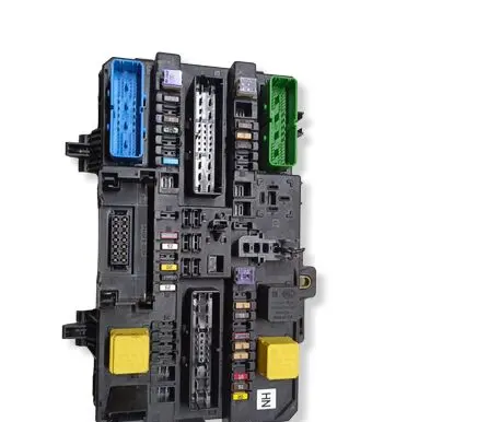 Opel Zafira B Fuse module 13220829 5DK00866943