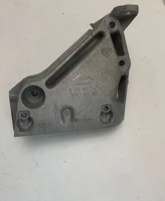 Audi A4 S4 B9 Engine mounting bracket 04l199207a