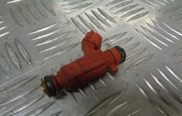 Nissan Almera N16 Fuel injectors set 0280155940