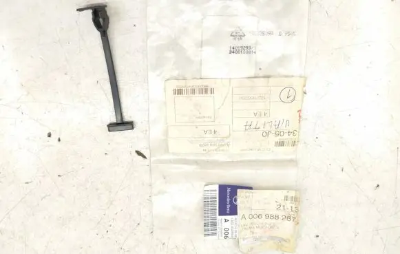 Mercedes-Benz C W202 Front bumper 0069882878 A0069882878