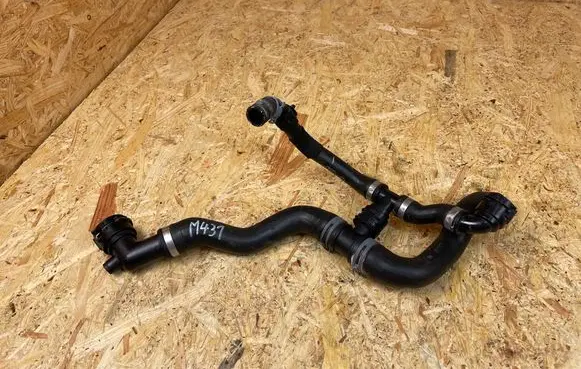 Audi A4 S4 B9 8W Engine coolant pipe/hose 8W0121030K