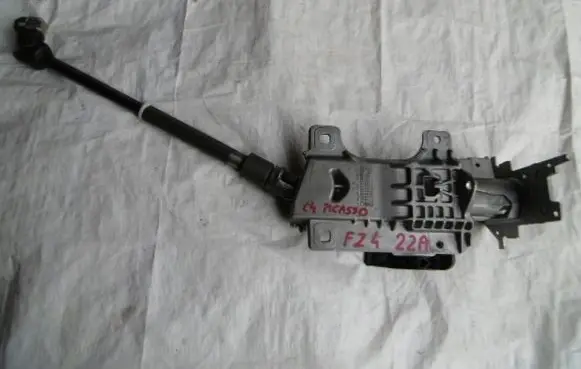 Steering wheel axle set