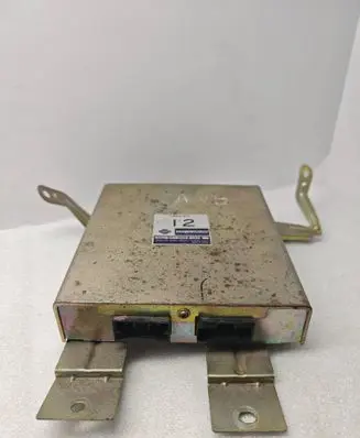 Nissan Sunny Engine control unit/module 2371066C00 A93B71 A93B71565