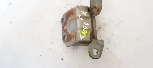 Subaru Legacy Rear door lower hinge
