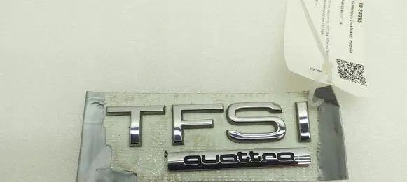 Audi Q3 8U Manufacturers badge/model letters 