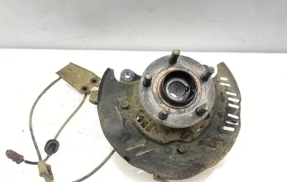 Subaru Forester SF Front wheel hub 27540AC100