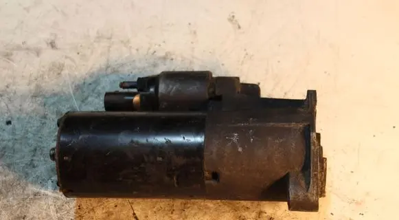 Audi A4 S4 B7 8E 8H Starter motor 03G911023