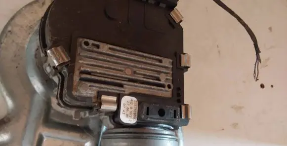 Volkswagen Sharan Wiper motor 1137328093