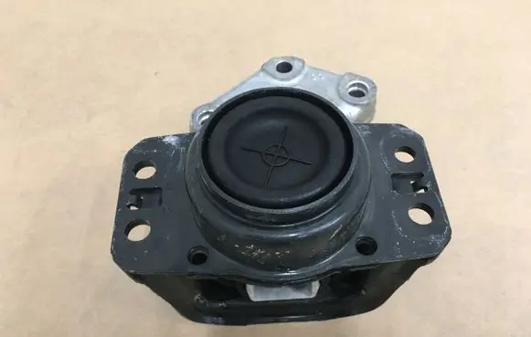 Citroen Berlingo Engine mount bracket 9682026780