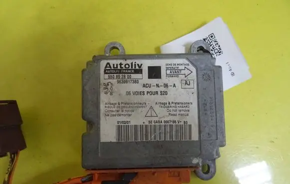 Peugeot 106 Airbag control unit/module 550892800 9639917380