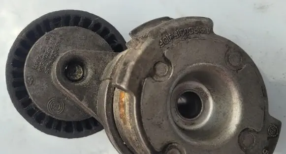BMW 1 F20 F21 Alternator belt tensioner 