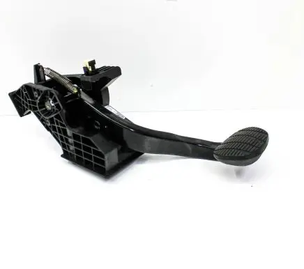 BMW X1 F48 F49 Brake pedal 6860675