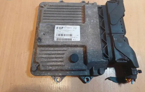 Opel Combo C Engine control unit/module ECU 55194018 MJD6J0.C6 HW01D