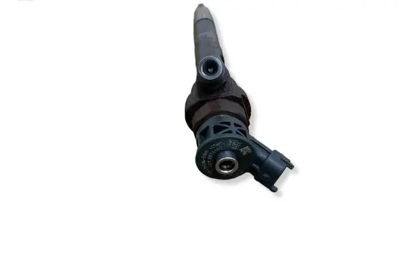 Land Rover Discovery Sport Fuel injector G4D39K546AA