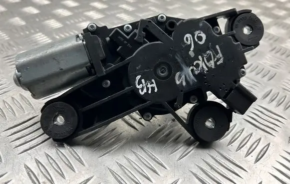 Ford Focus Rear window wiper motor 