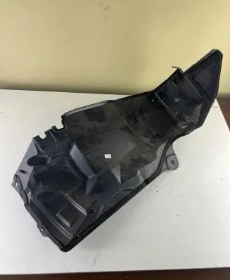 Jaguar XF X250 Other engine bay part 8X23017D22AE