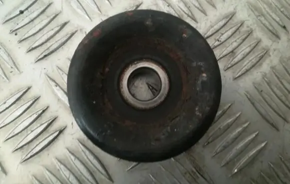 KIA Sorento Belt tensioner pulley 