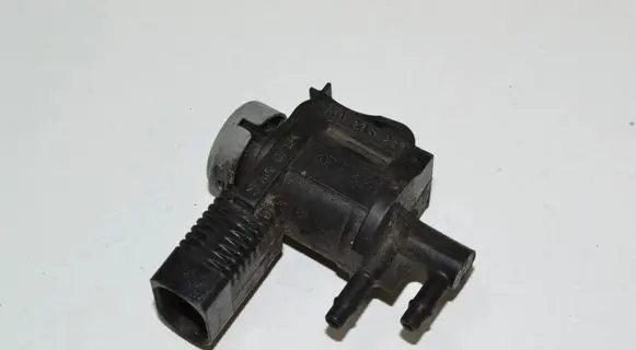 Audi A4 S4 B8 8K Turbo solenoid valve 1K0906283A