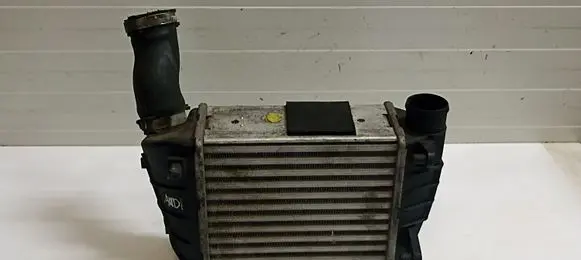 Audi A4 S4 B7 8E 8H Intercooler radiator 8E0145806L