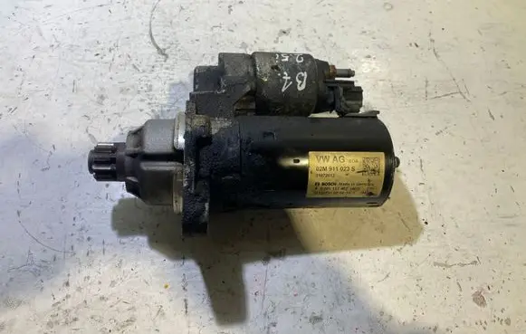 Volkswagen PASSAT B7 Starter motor 02M911023S