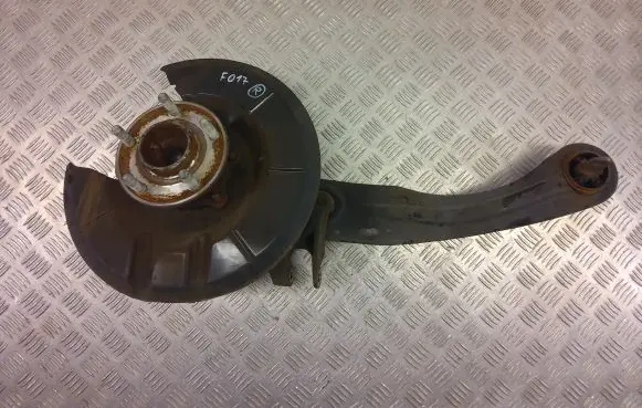 Ford Kuga II Rear wheel hub