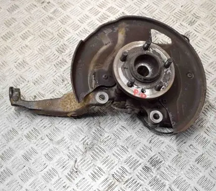 Land Rover Discovery 3 - LR3 Front wheel hub
