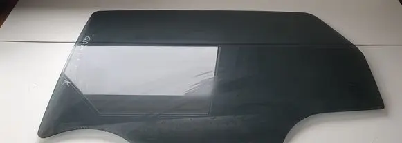 Nissan Qashqai+2 Rear door window glass