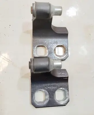 Maserati Ghibli Front door hinge set A048903