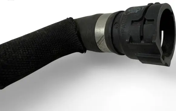 Audi Q5 SQ5 Engine coolant pipe/hose 8R0819374D 124768H