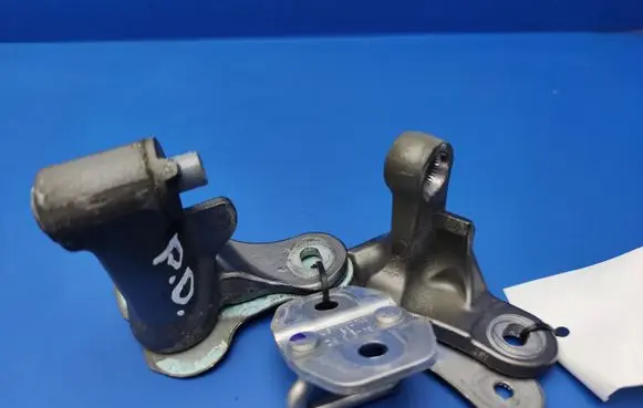 Front door hinge set