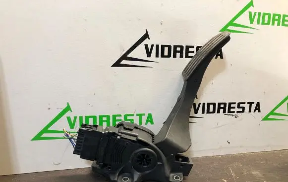Volvo XC60 Accelerator throttle pedal 31329059