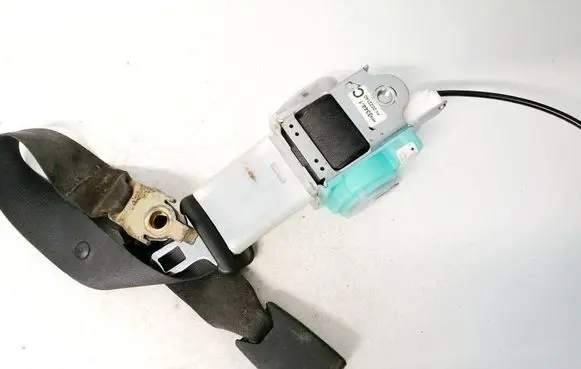 Dodge Magnum Rear seatbelt 2022140